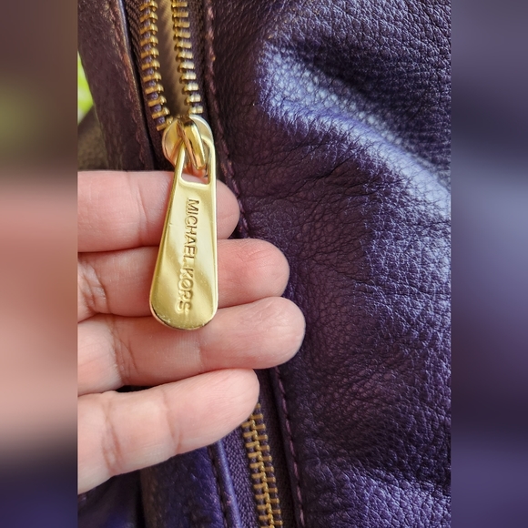 Michael Kors purse - Picture 5 of 10